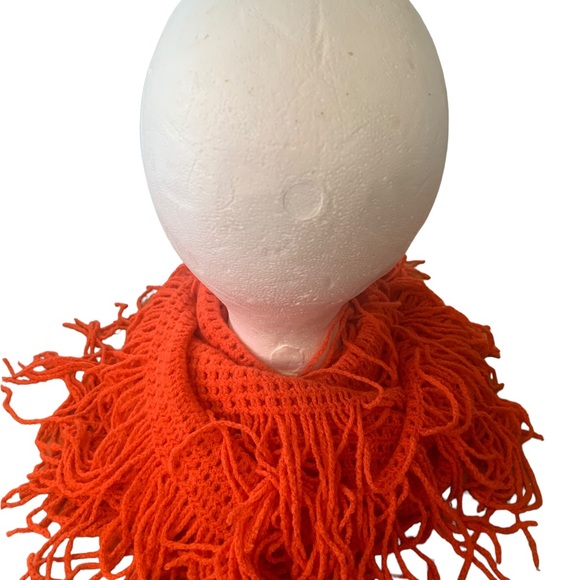 Warm Knit Infinity Scarf Red, Fringed Circle Style Red Fringed NWT - Picture 3 of 5